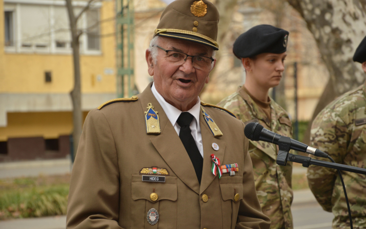 Bem József és Boczonádi Szabó József mellszobránál vette kezdetét Félegyházán az 1848/49-es megemlékezés