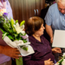 Dalokkal és verssel kedveskedett vendégeinek a 90. éves Marika néni