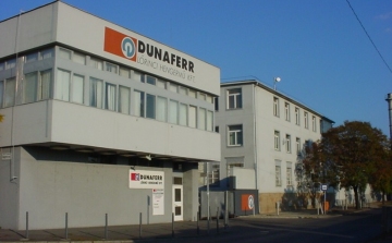 Dunaferr: megkezdődött a csoportos létszámleépítés a Lőrinci Meleghengerműben