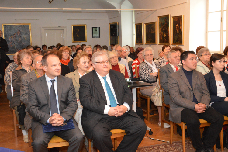 Jövőnk építéséhez ismernünk kell múltunkat