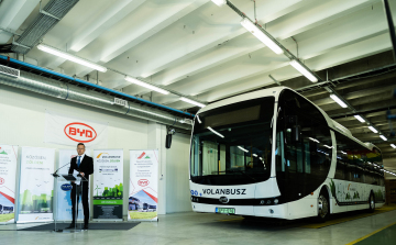 Magyarországon legyártották az első tisztán elektromos meghajtású autóbuszt a Volánbusz számára