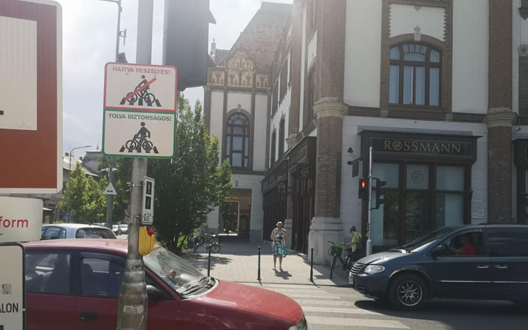 Hajtva veszélyes - tolva biztonságos