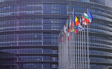 Az EU-külügyminiszterek elfogadták az új, Oroszország elleni szankciócsomagot